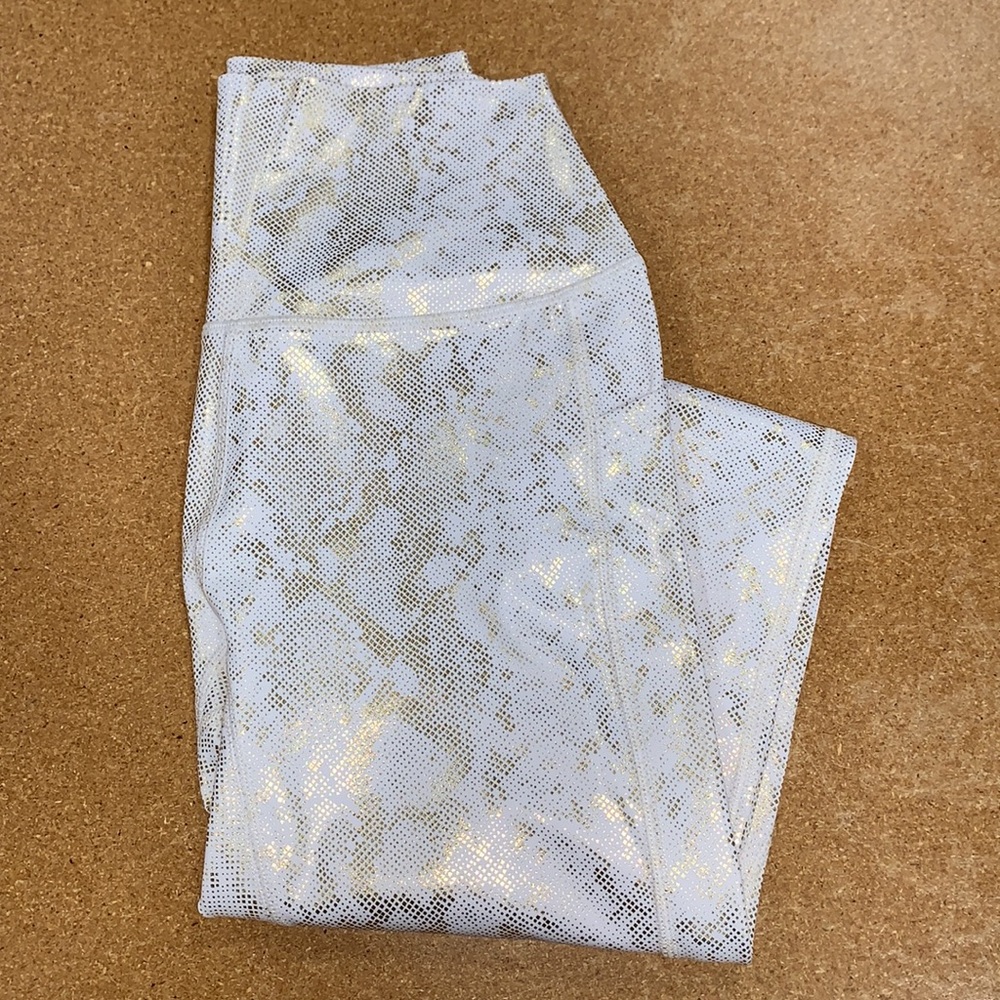 Cobra Foil sample leggings